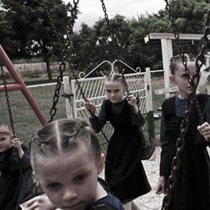 CRYSTAL CASTLES - Amnesty (I)